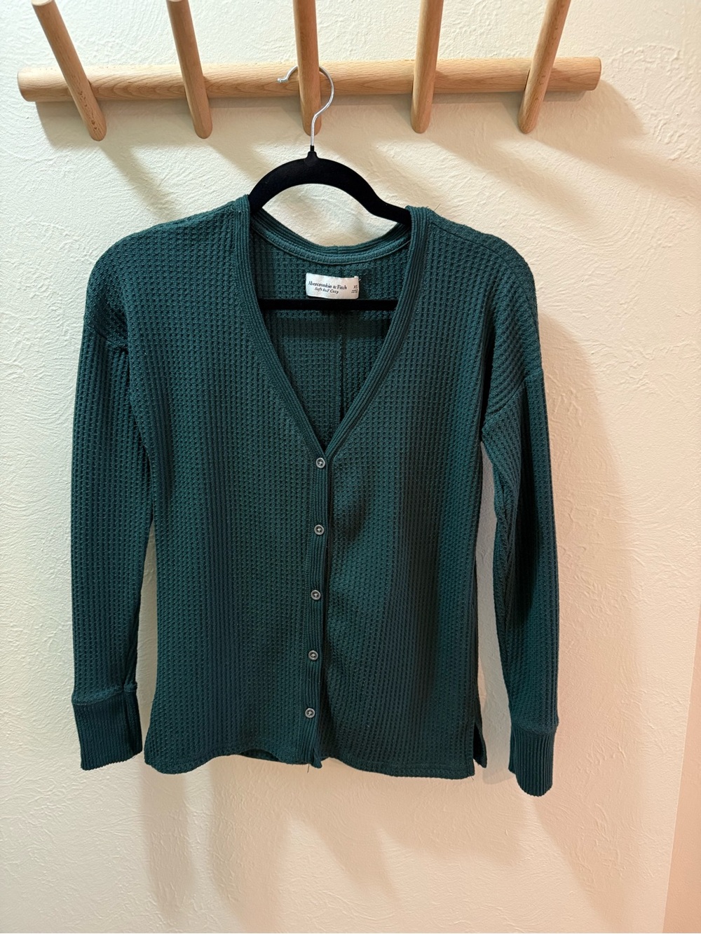Abercrombie & Fitch Dark Green Waffle-Knit V-Neck Button Cardigan